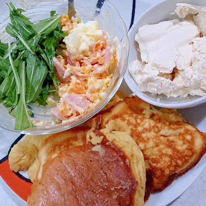 ワンプレート ヘルシーパンケーキと茹で卵ハムサラダ レシピ 作り方 By Hideok8 楽天レシピ ワンプレート ヘルシーパンケーキと茹で卵ハムサラダ レシピ 作り方 By Hideok8 楽天レシピ